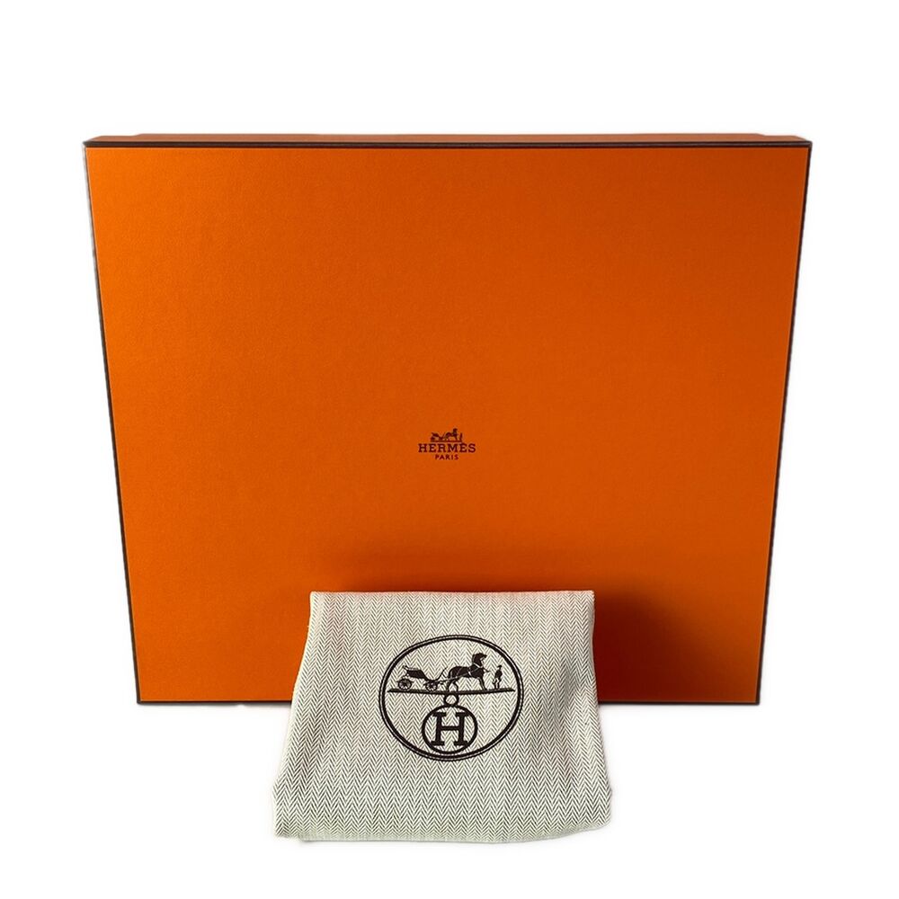 Hermès Evelyne III PM Shoulder Bag - Picture 11 of 16